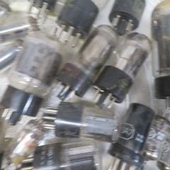 Lot of VTG Vacuum Tubes GE Tung-Sol Raytheon Radio Amp Valves Bulk – for Parts
