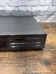 Vintage Pioneer FM/AM Digital Synthesizer Tuner F-Z93 Stereo System Electronics