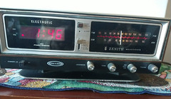 1970 Zenith Clock Radio Circle of Sound R472W AM/FM Solid State Works!