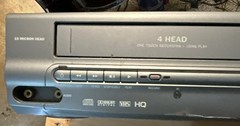 Magnavox MWD2205 DVD/VCR Combo Player VHS & DVD, 4-Head VHS HQ
