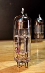 Single nice 12BH7 BRIMAR brand as Mullard BLACK PLATES Preamp Tube UK Tested NOS