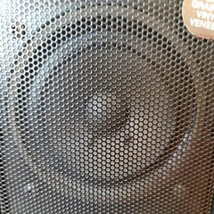 Realistic Minimus 2.5 /7 Inch Speakers. Excellent Condition!