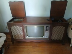 Vintage Zenith TV Radio Record Player Cabinet Built in Speakers