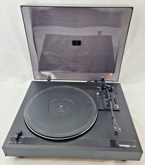 Thorens TD 180 Auto Return Belt Drive Turntable with 33/45/78 Speed PARTS ONLY