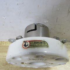 TUBE SOCKET 4 PIN LARGE BAYONET BASE 1.25 in dia JOHNSON