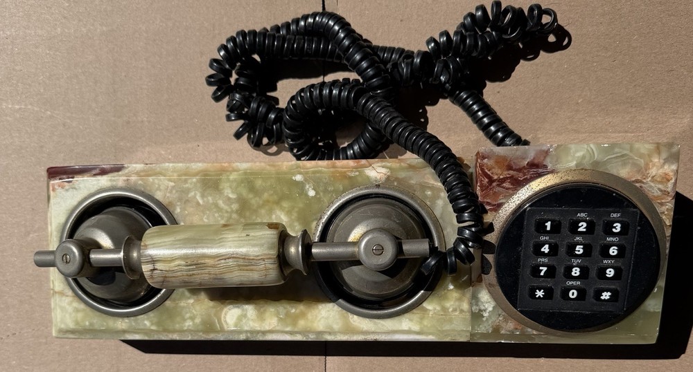 Fatap Italia 24 Carat Gold Plated Telephone Marble Base