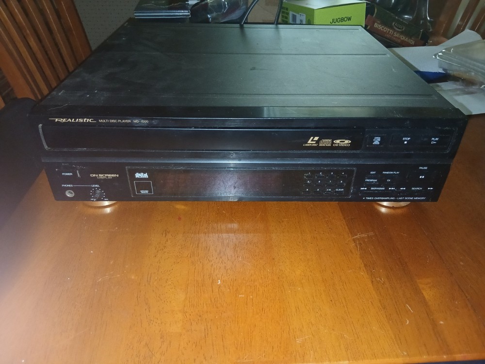 Vintage Realistic MD-1000 Laserdisc Player for Parts or Repair