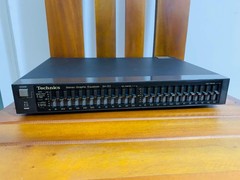 Technics small 12 channel Stereo Graphic equalizer SH-E5 (16hz to 32khz)