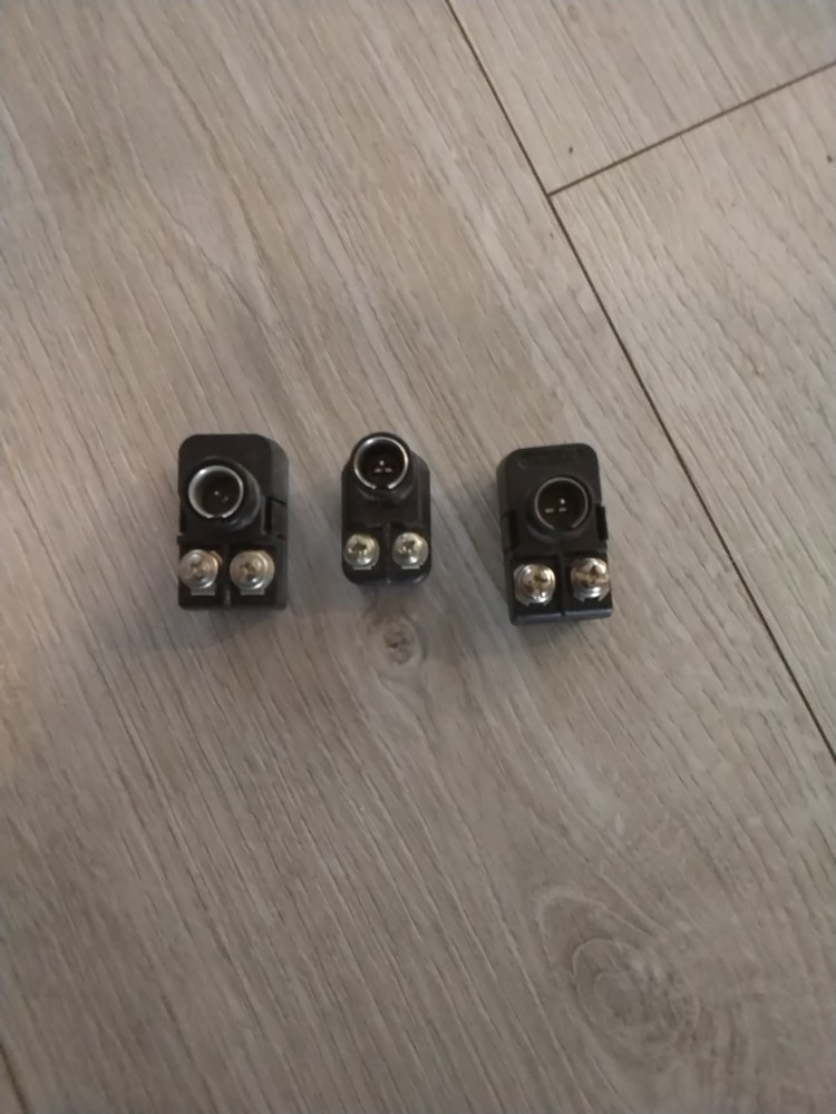 3 Quick Push on Transformer Connect 75-300 OHM for Indoor TV, Black Color