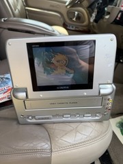 Audiovox VBP2000 Portable VCR VHS Player 5″ LCD Screen w/ Bag & Car Cord Tested