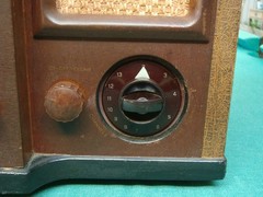 Vintage 1940s DeWald BT-100, 10″ Table Top TV, RCA 630 Clone