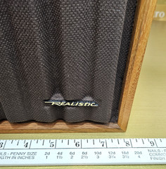 Realistic for Radio Shack Speakers Minimus-4 Woodgrain Set Of 2