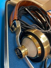 Super Vintage Pioneer SE-L40 Headphones, with Case, Pure Work of Art