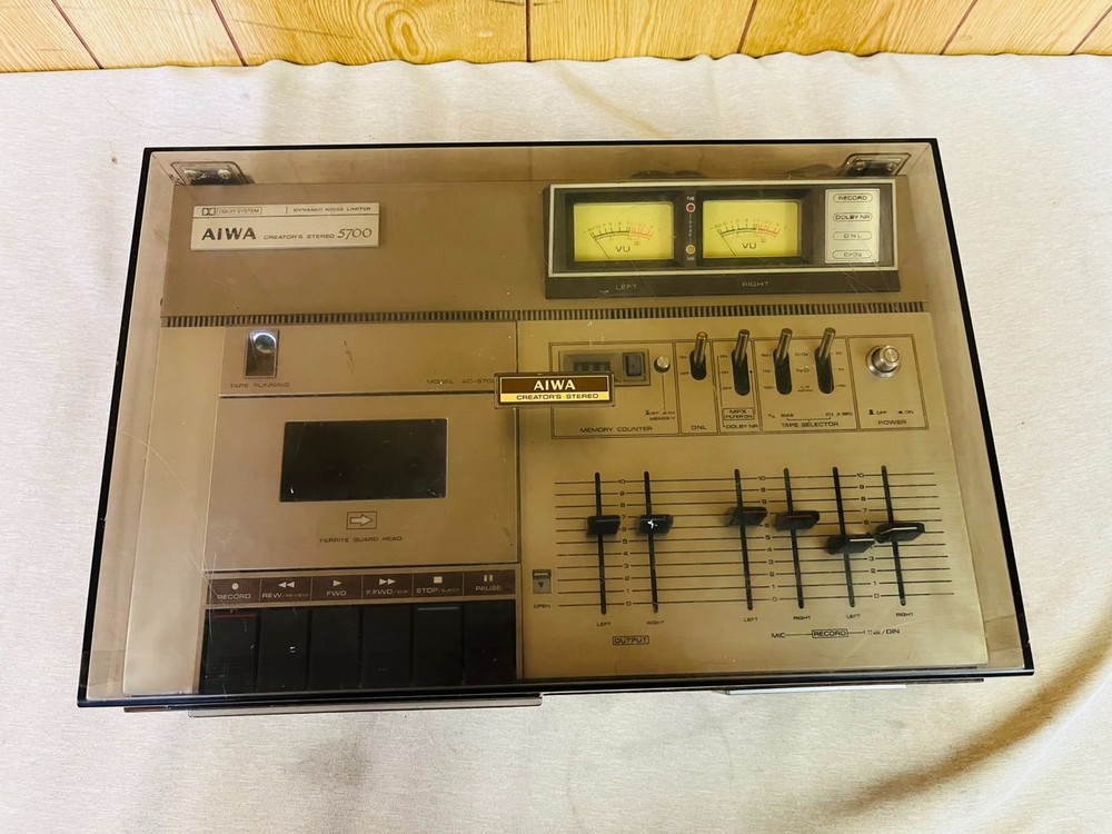AIWA AD-5700 Cassette Deck For Parts Repair Vintage Audio Japan