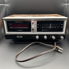 ZENITH Red LED Circle of Sound Alarm Clock Radio – Works Sitcky AM/FM Button