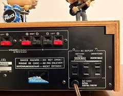 The AKAI AM-2600. 1976-79. 60 Watts per Channel! The Real Deal.