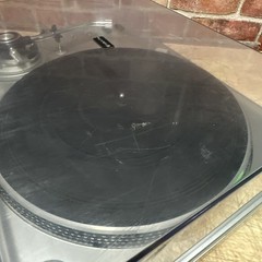 Sanyo TP-1010 Semi Automatic W/ Auto Return Belt Drive Turntable No Cartridge