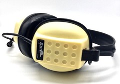 Vintage Sky Stereo Headphones Model V-372 3.5 mm Jack Cushioned Ear Pads Taiwan