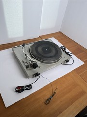 Technics SL-220 Automatic Turntable Frequency Generator Servo NO LID & UNTESTED