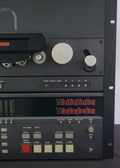 Fostex G16 16-Track 1/2″ Reel-to-Reel Professional Multitrack Tape Recorder 100V