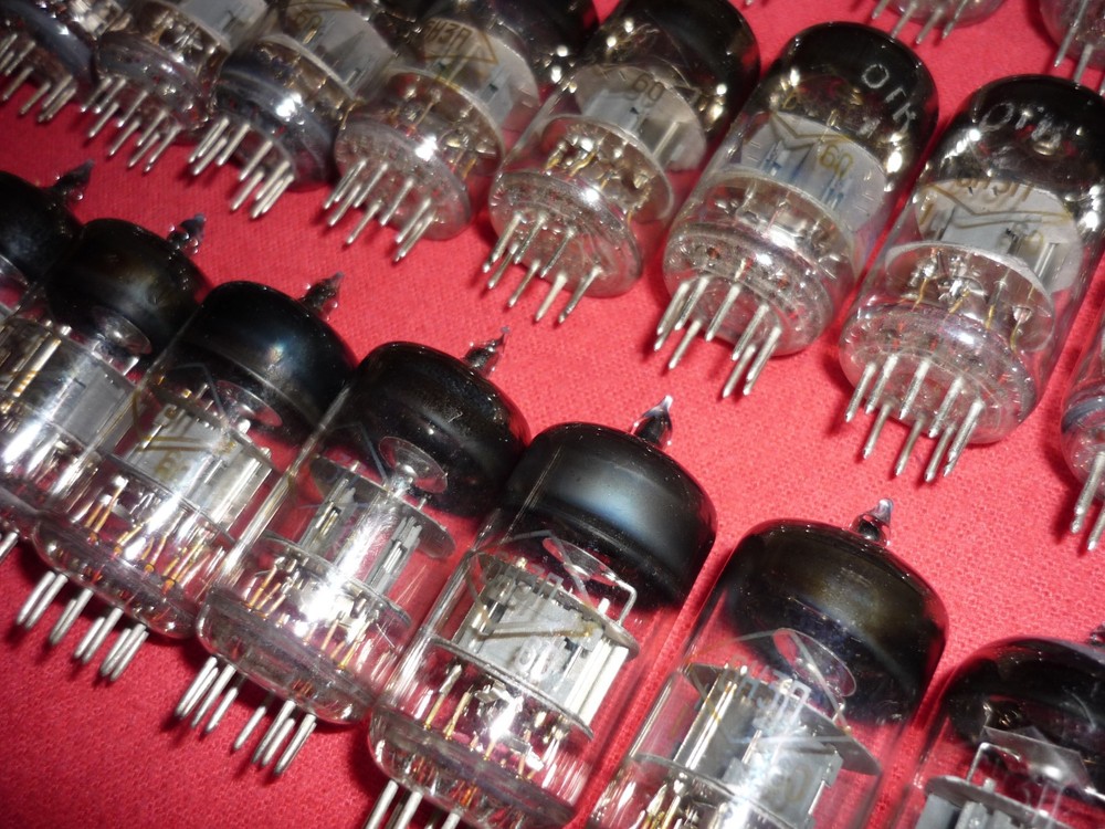30pcs. 6N3P / 6Н3П ~ 6CC42 Double triode NEW. Foton. SAME DATE 1960