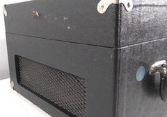 VINTAGE RECORD PLAYER HAMILTON ELECTRONICS CORP. Original in nice condition.