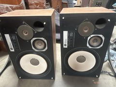 JBL L100 century vintage speakers.