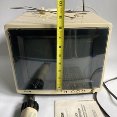 Vintage 1980s RCA XL100 Color Television 9″ Portable AC/DC TV