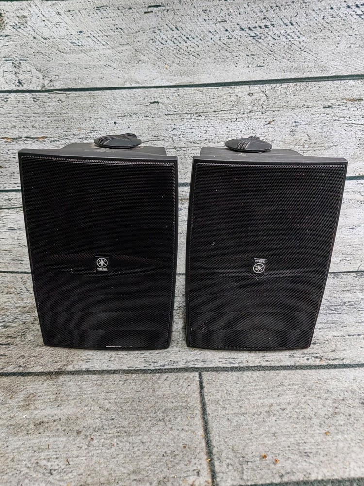 Pair Yamaha NS-AW1 Two-Way Indoor/Outdoor Black Speakers