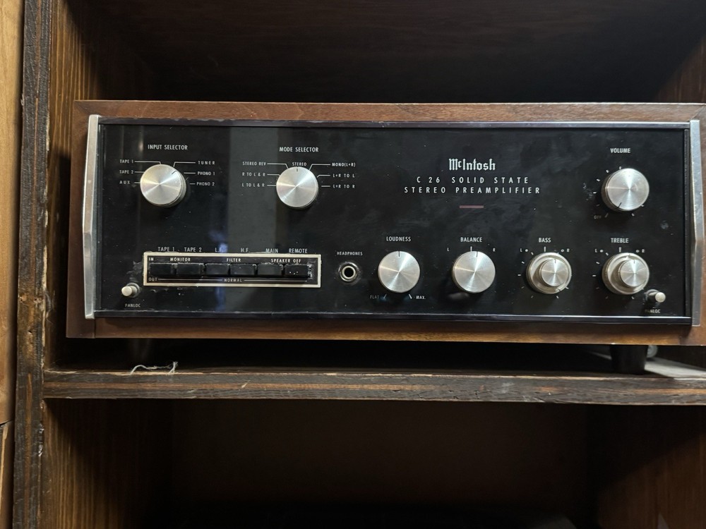 McIntosh C26 Preamplifier