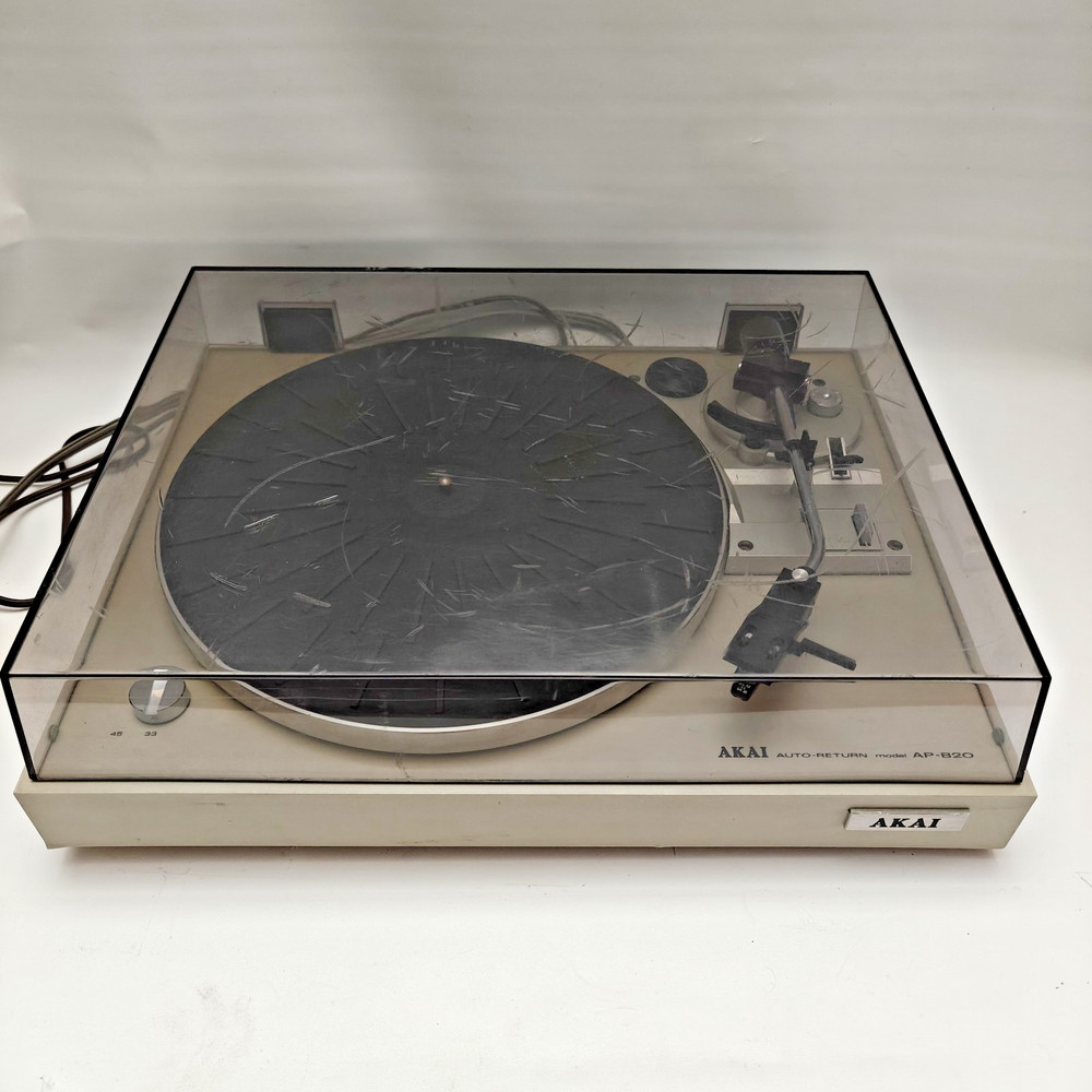 Vintage AKAI Belt Drive Turntable AP-B20 w/Auto Return
