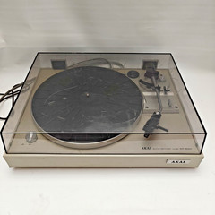 Vintage AKAI Belt Drive Turntable AP-B20 w/Auto Return
