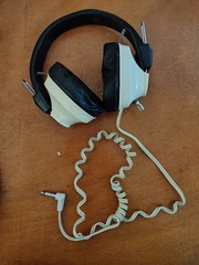 Vintage/Retro Headphones Deluxe MX300T Vintage 16 Ohm Ear-Pad Headphones