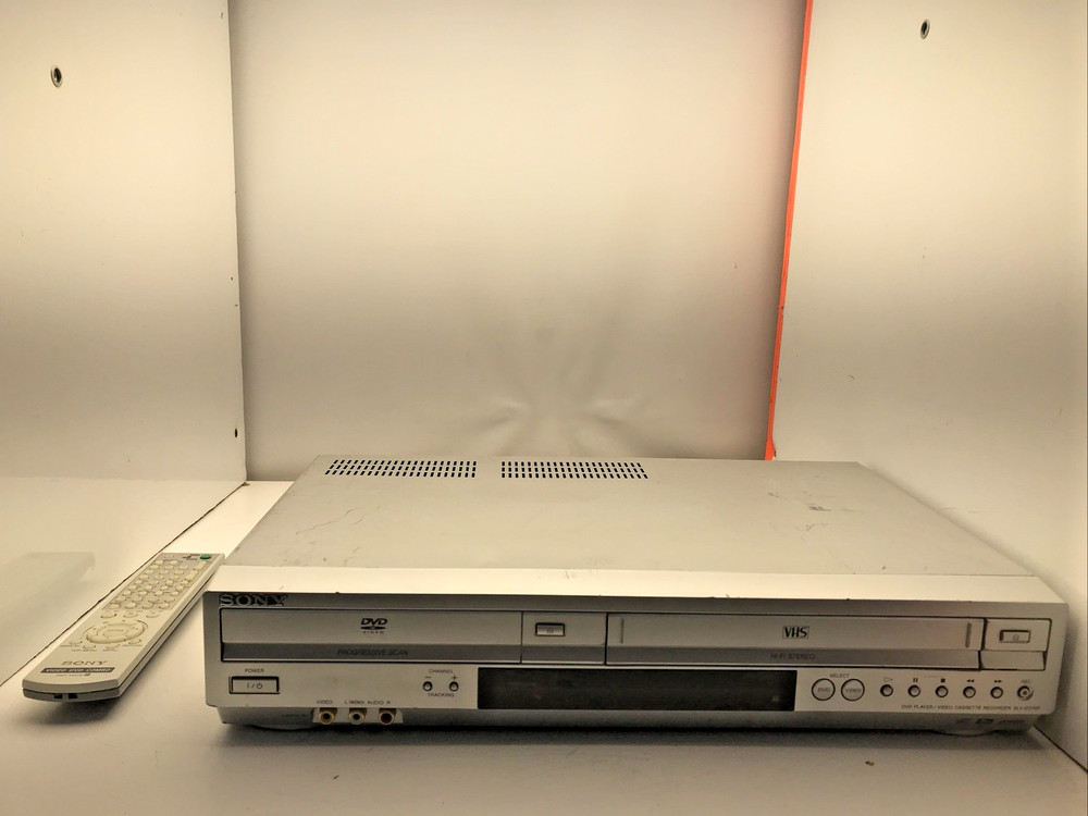 Sony SLV-D370P DVD VCR Hi-Fi Stereo Combo VHS Player w/ RMT-V501E Remote Working