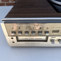 1970s Panasonic SE-2680 AM/FM Radio 8-Track Turntable Stereo System W/Speakers