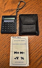 Rare Working Vintage Miniature Key Ring Calculator – Taiwan – Needs Battery