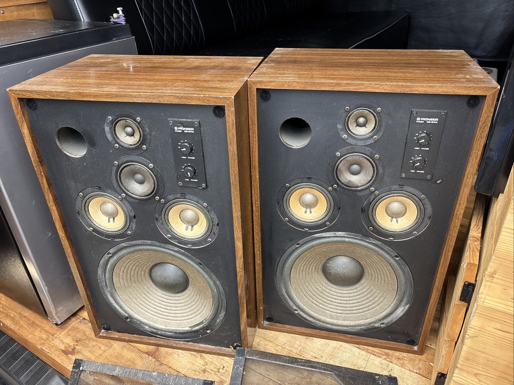 Pioneer CS-811A 3-way 4-speaker floor-standing system