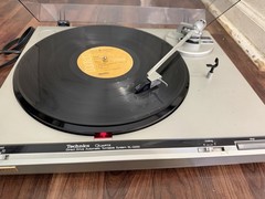 Clean Vintage 1983 Technics SL-Q200 Direct Drive Automatic Turntable New Stylus