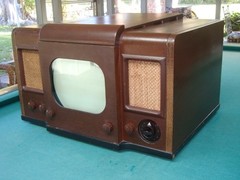 Vintage 1940s DeWald BT-100, 10″ Table Top TV, RCA 630 Clone