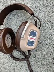 Realistic Custom Pro Stereo Headset 1970s Adjustable Headband 10ft Cable Brown