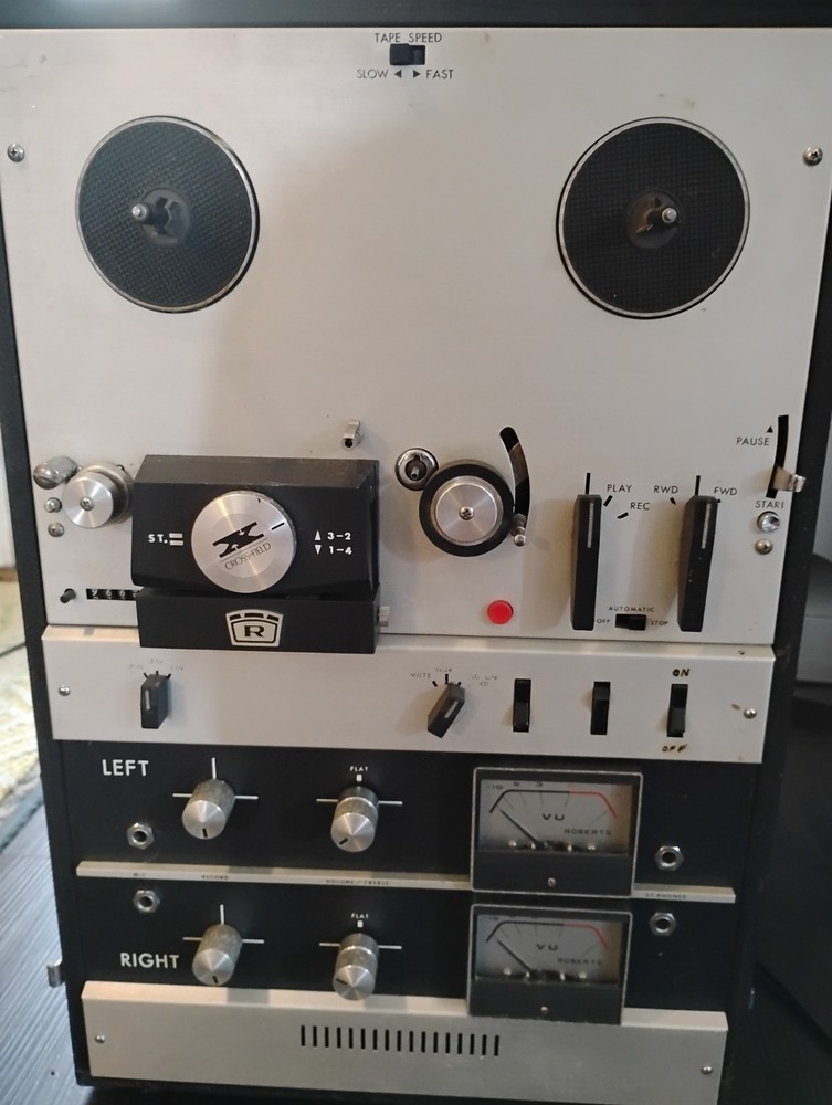 vintage Roberts Model 771X reel-to-reel tape recorder