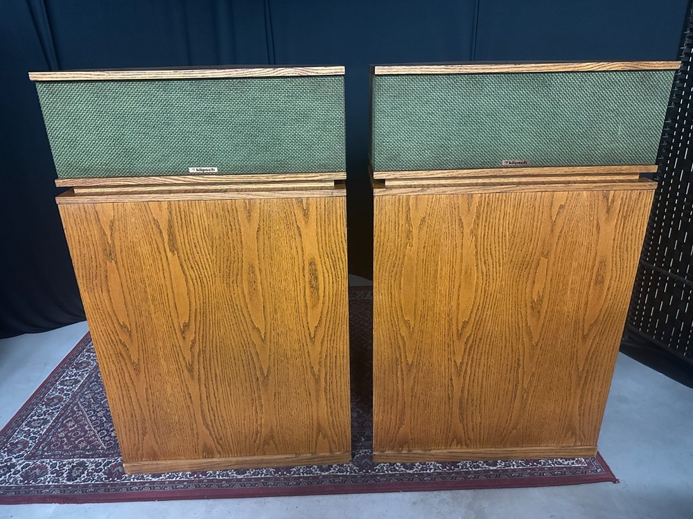For Sale: Matched Pair of 1986 Klipschorn AK-2 Speakers