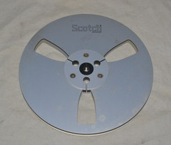 Excellent!!!! Vintage Scotch 7″ Metal Take Up Reel for Reel To Reel tape Deck