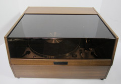 DUAL 1229 TURNTABLE In The Walnut Base Fresh From Being Professionally Serviced!