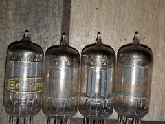 Lot of 4 VINTAGE Beckman 5963 Vacuum Tubes UNTESTED ESTATE FIND! FREE SHIPPING!