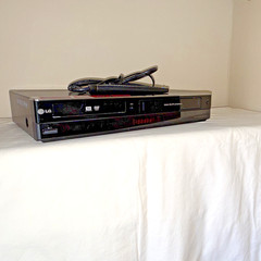 LG RC897T DVD/VCR Recorder 4-Head Hi-Fi HDMI 1080p Tested Works w/ Power &Remote