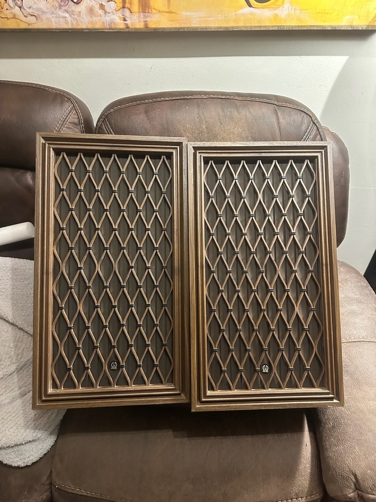 Pioneer CS-500G Speakers. Tested Working Fine. SPEAKERS SOLD SEPARATELY! READ!