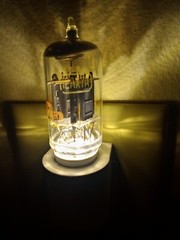 Vacuum Tube LED Night Light 12AX7 ECC83 Style White Automatic Light Sensing