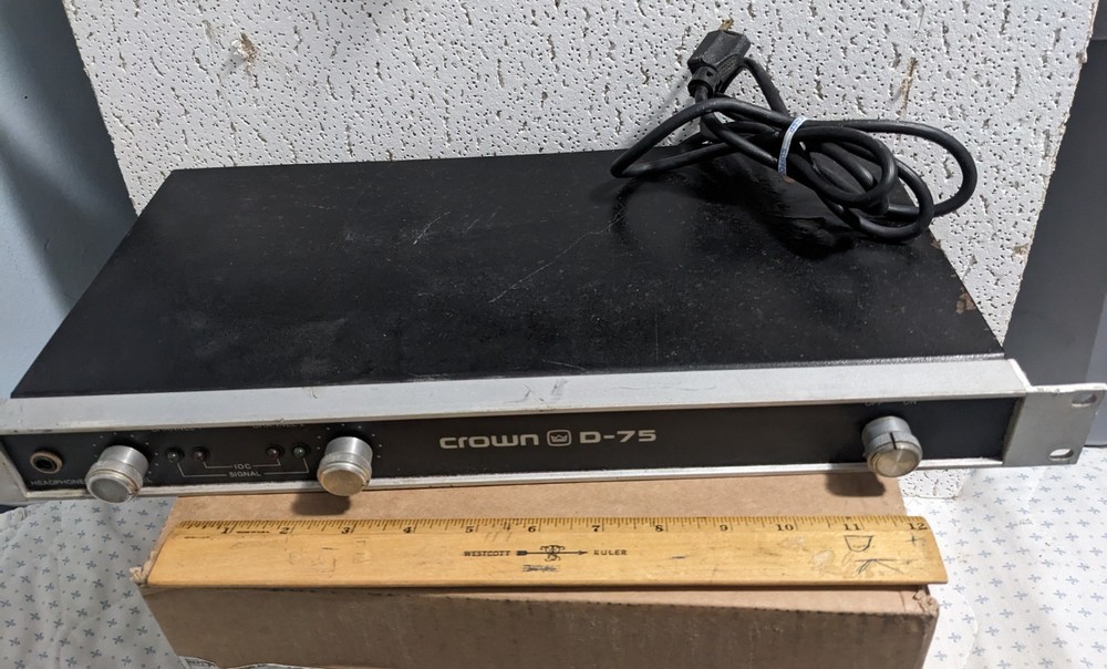 VINTAGE CROWN D-75 STEREO AMPLIFIER D75 MADE IN USA 240 WATTS OLD SCHOOL COOL
