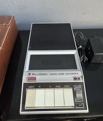 VTG Bell & Howell Audio Cube Cassette Recorder 450A + Case & Pwr Cord – Works